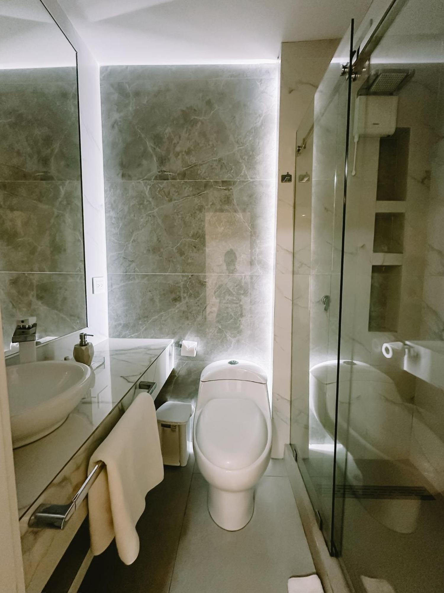 Manakin Hostal & Resto Manta Dış mekan fotoğraf